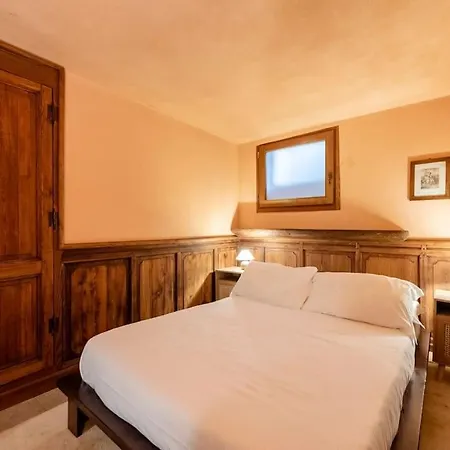 Chalet Les Boise - Sauna, Heated Pool And Mountains View Courmayeur