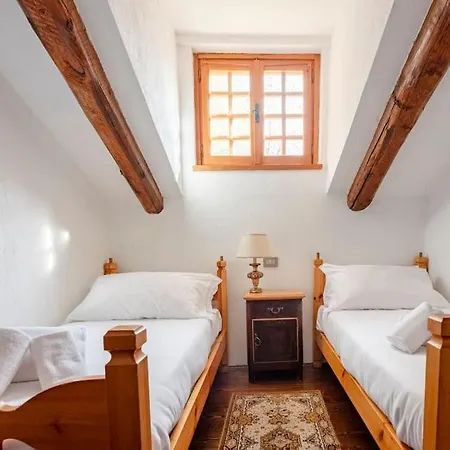 Chalet Les Boise - Sauna, Heated Pool And Mountains View Courmayeur