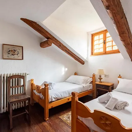 Chalet Les Boise - Sauna, Heated Pool And Mountains View Appartamento Courmayeur