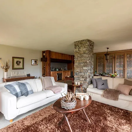 Chalet Les Boise - Sauna, Heated Pool And Mountains View Appartamento Courmayeur